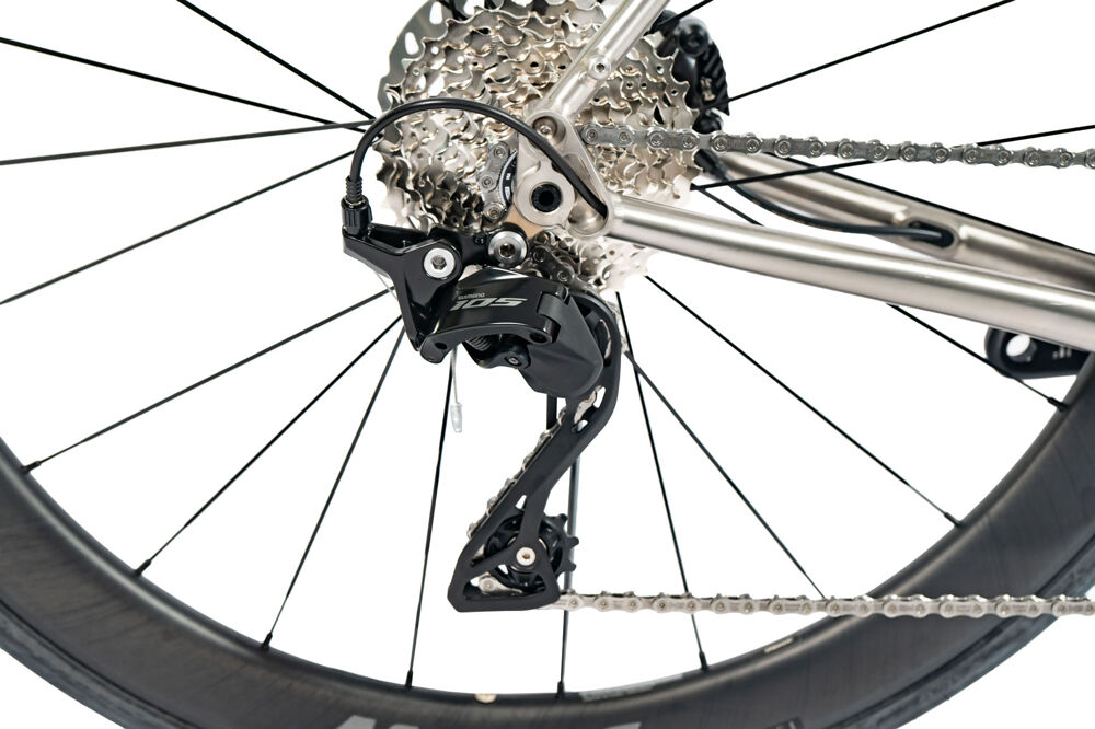 ADX-Disc-Shimano-105-R7100-Bike-6.jpg