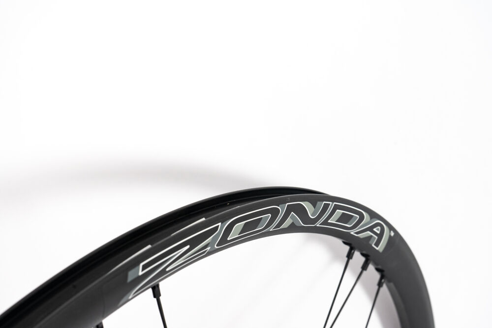 Campag-Zonda-5.jpg