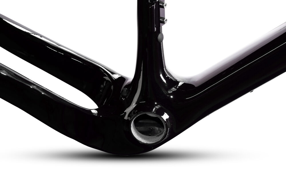 GXC-Gloss-BlackFrameset-4.jpg