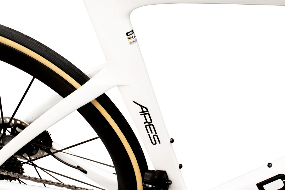 New-Ares-Pearl-white-dura-ace-bike-6.jpg