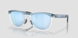Oakley-Frogskin-1.jpg