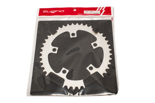 Sugino-110J-Silver-44-chainring.jpg