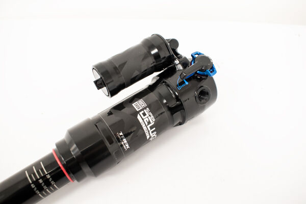 Rock-Shox-Super-Deluxe-